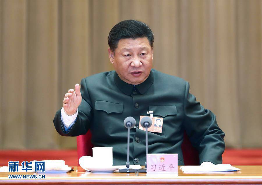 (两会)(1)习近平出席解放军和武警部队代表团全体会议